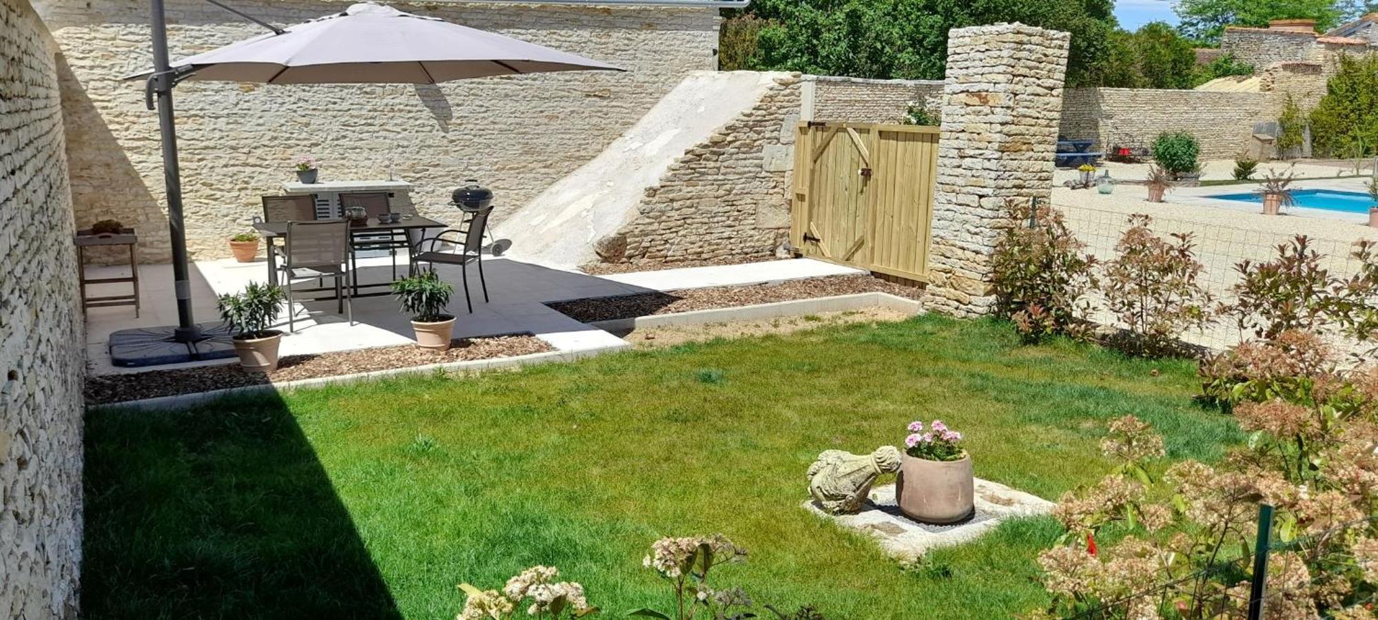 Bed and Breakfast La Galuche Angliers  Экстерьер фото