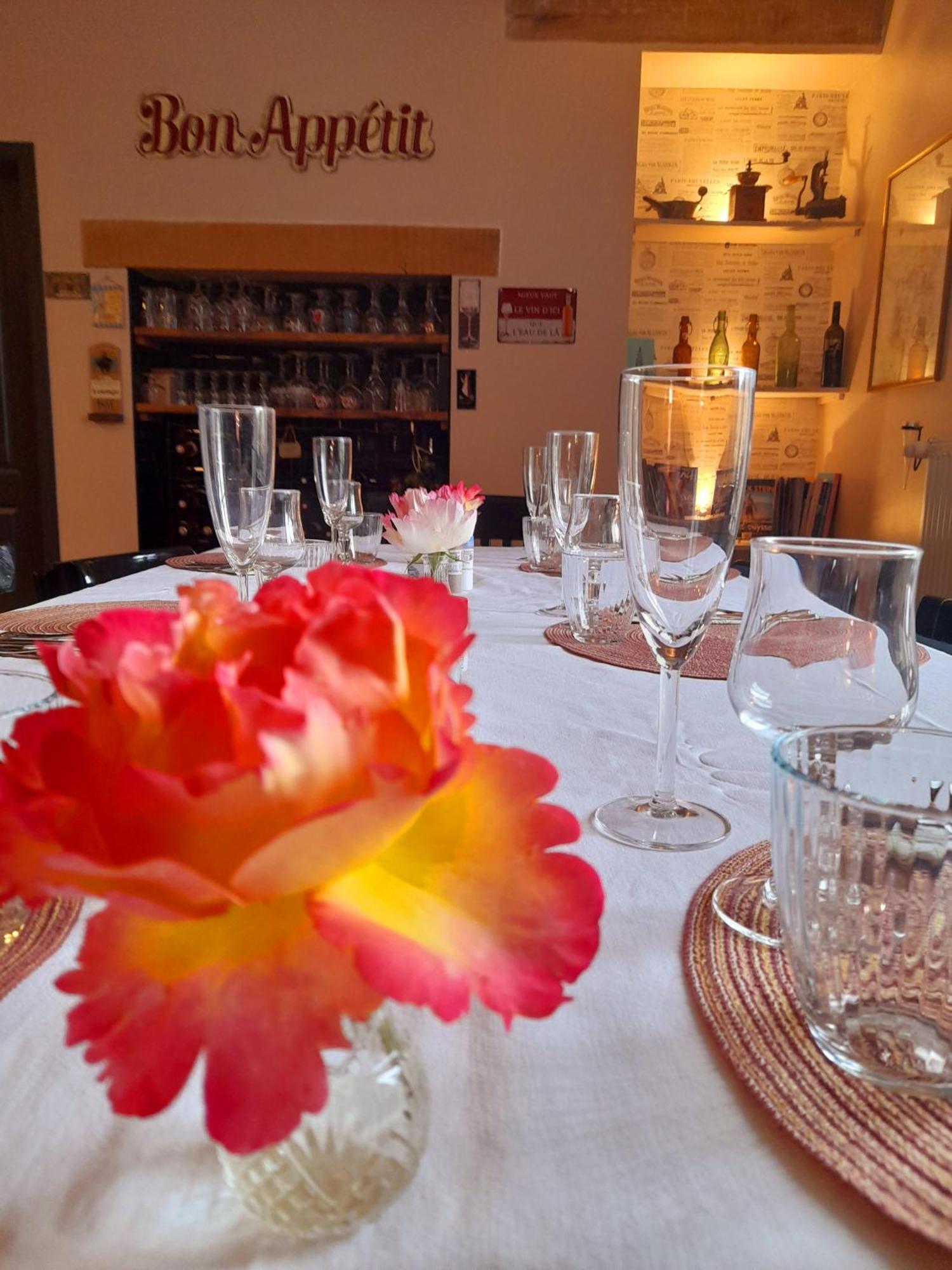 Bed and Breakfast La Galuche Angliers  Экстерьер фото