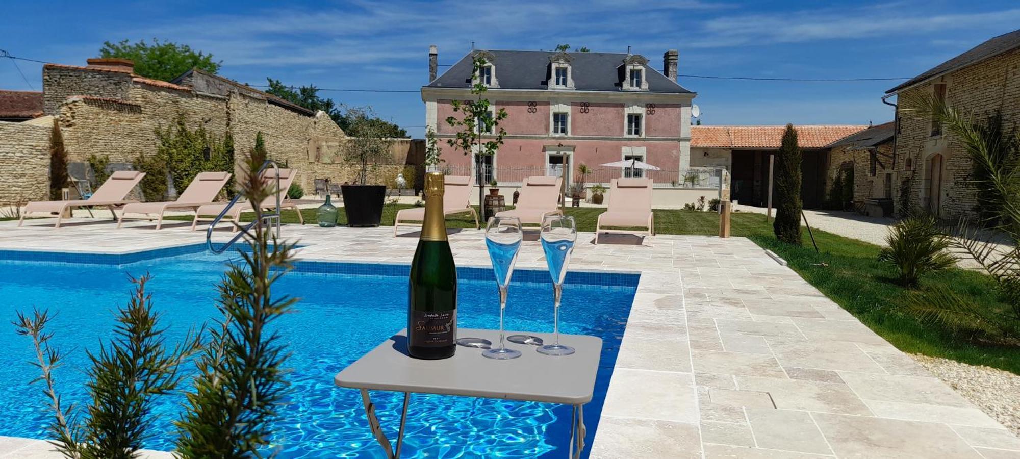 Bed and Breakfast La Galuche Angliers  Экстерьер фото